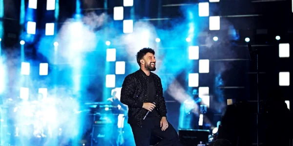 Tarkan FOTO Facebook Tarkan 