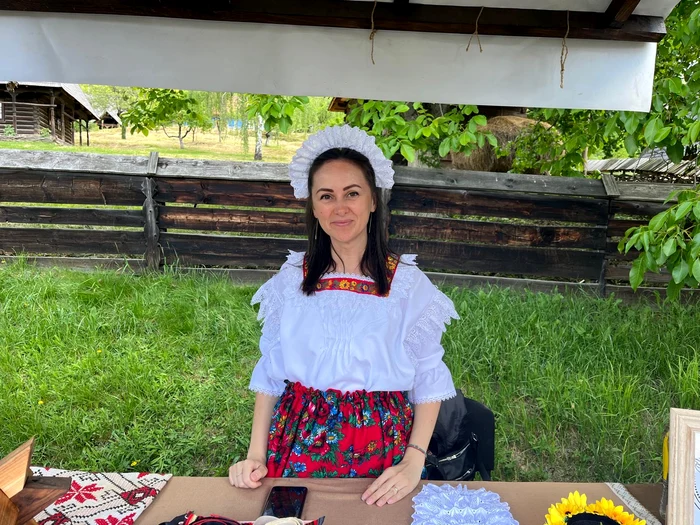 Roxana Foriș, meșter popular FOTO Angela Sabău