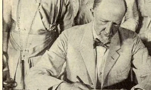 26 august: În Statele Unite ale Americii intră în vigoare amendamentul 19 al Constituției, prin care femeile primesc dreptul la vot jpeg