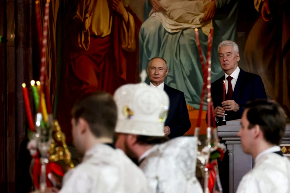 Vladimir Putin, la slujba de Înviere FOTO: Profimedia