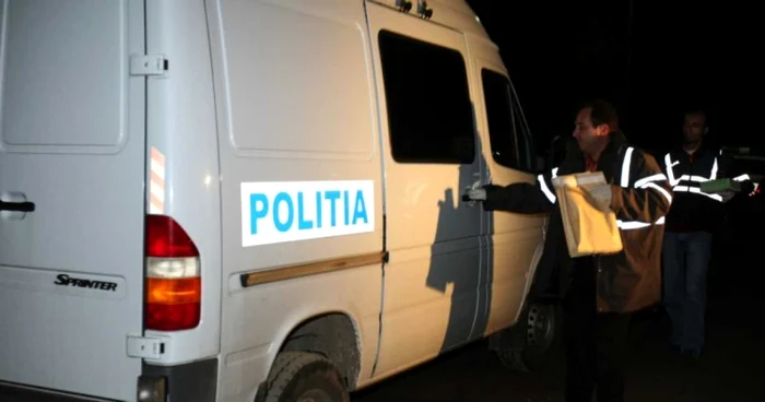 Criminaliştii anchetează cazul