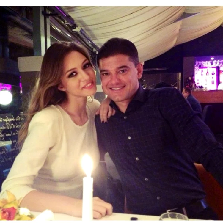 
    Cele mai frumoase imagini cu Laura Dincă: Vedeta și Cristian Boureanu sunt foarte fericiți împreunăfoto: Arhiva Personală  