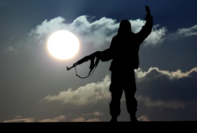 militii soldat orientul mijlociu apus arma terorist foto shutterstock