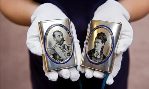 Comoară a aristocrației țariste, descoperită la Sankt Petersburg jpeg