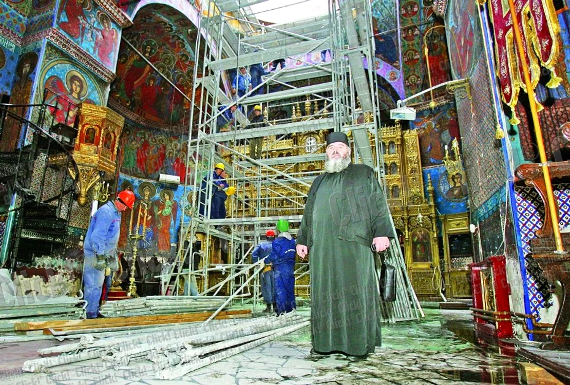 Preotul Marian Constantinescu speră ca lăcaşul de cult să-şi poată primi enoriaşii cât mai repede