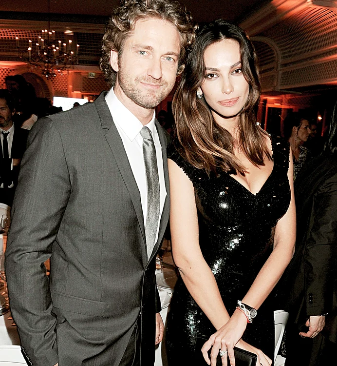 
    Mădălina şi Gerard au fost  surprinşi pentru prima dată  împreună la Festivalul de  Film de Cannes (FOTO: guliver/getty images)  