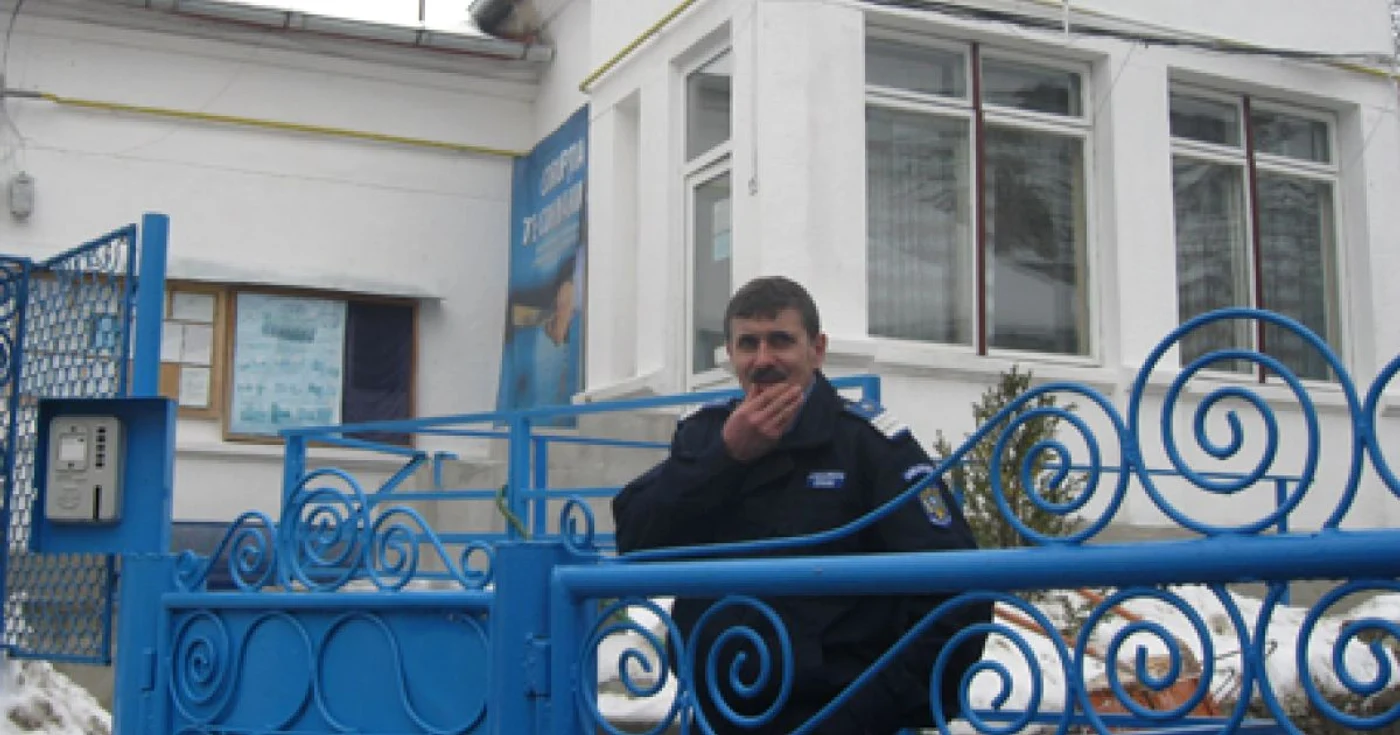 Un jandarm din Piatra Neamţ se arată îngrijorat că va trebui să lucreze în alt sediu