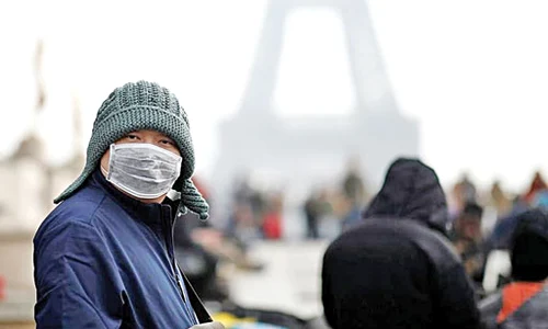 4 5 3col coronavirus mask paris jpeg