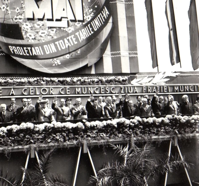 
    1 Mai era momentul în care se prezentau realizările măreţe ale Partidului Comunist RomânFOTO: historia.ro  
