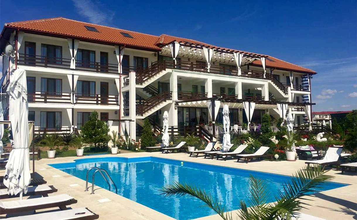 Hotelul cântărețului are 18 camere și 3 apartamente 
