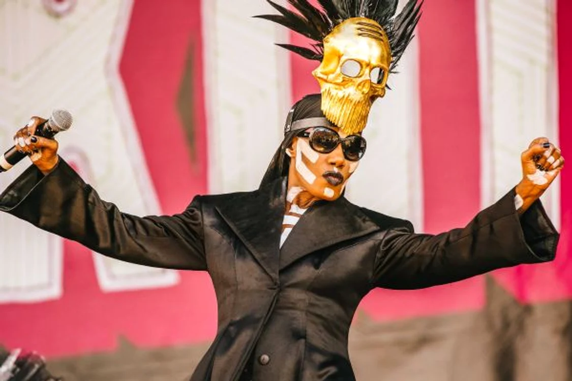 
    Grace Jones este într-o formă de invidiat, deși are 67 de anifoto: Facebook/Parklife  
