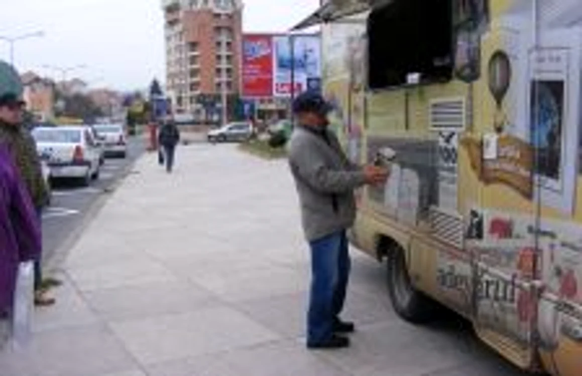 Albaiulienii pot cumpăra cărţile şi DVD-urile din colecţiile „Adevărul“