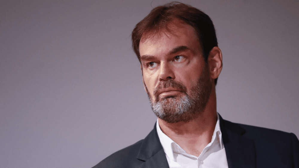 Franța, zguduită de un scandal pornografic șocant: Șeful Ligii Naționale de Handbal, arestat de poliție