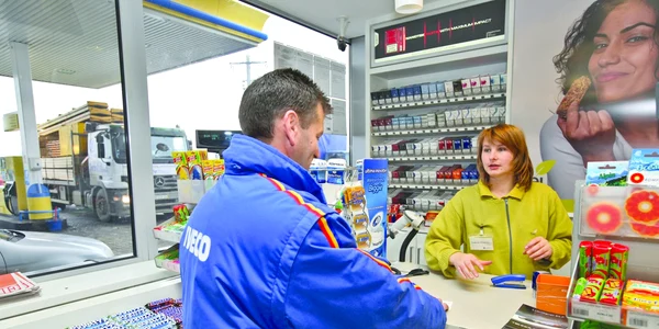 De la 1 ianuarie se vor scumpi atât ţigările
