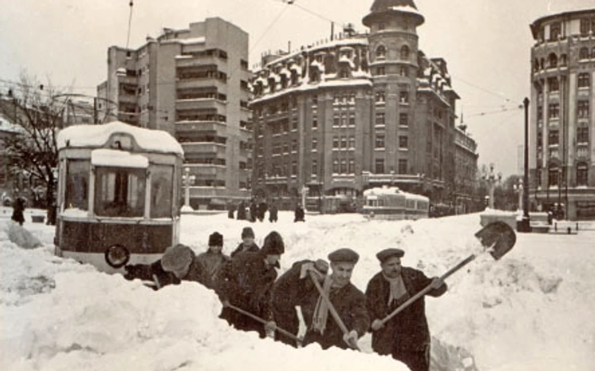 În Capitală, în 1954, a fost "Marele viscol", cu nămeţi de peste 2 metri