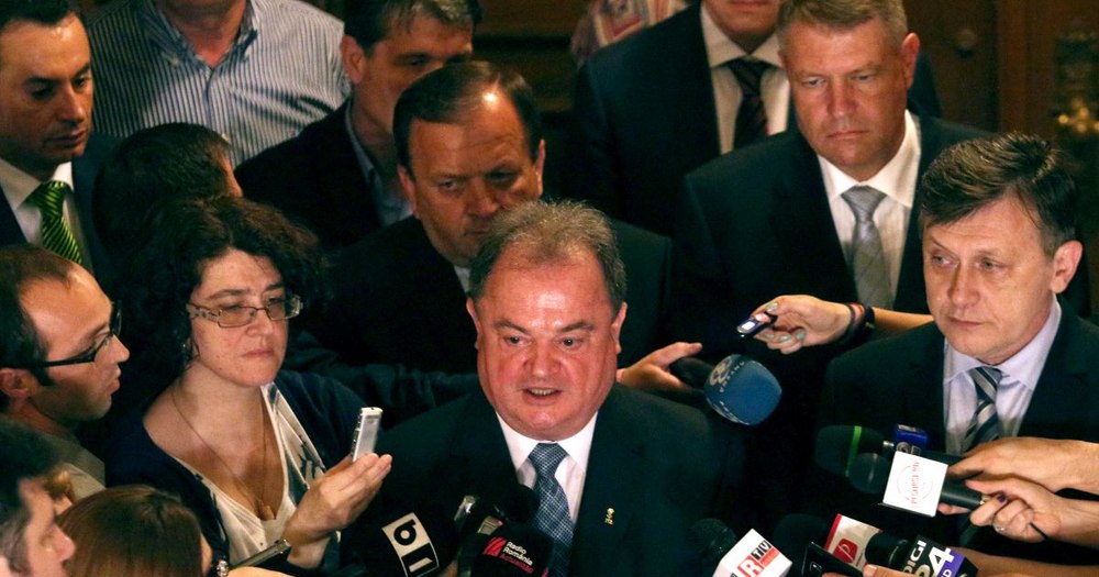 Crin Antonescu, „o variantă foarte bună de prezidenţiabil”. Vasile Blaga: „Trebuie o singură condiţie. O poate îndeplini”