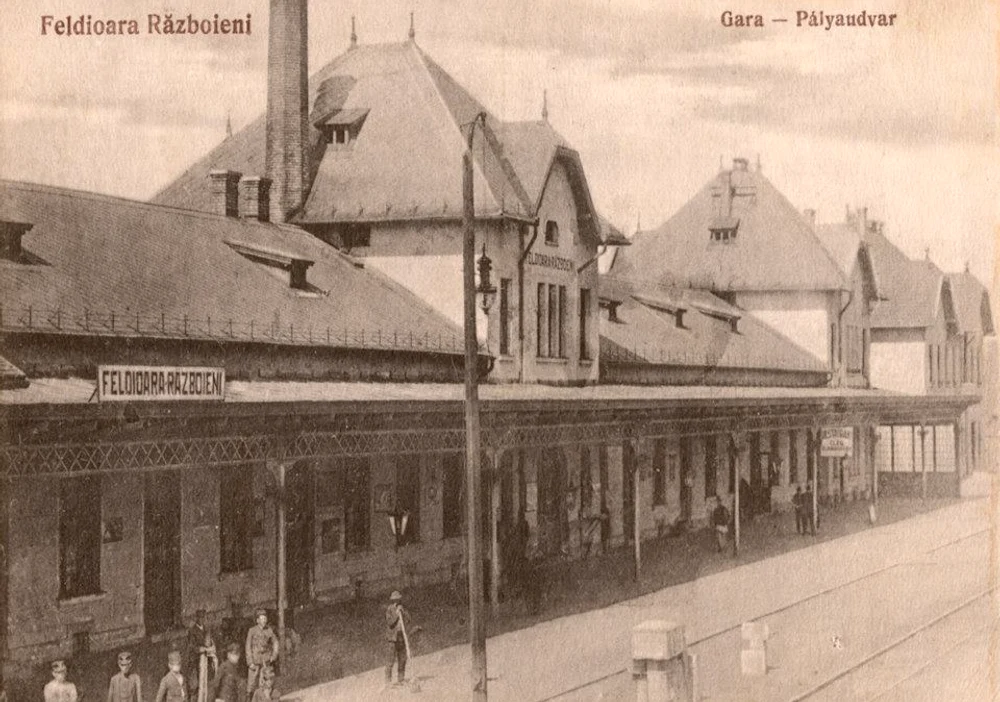 Gara în 1925, când se numea Feldioara Războieni FOTO Arhivele Naționale Alba