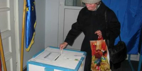Târgu-Mureş:Pensionarii au fost primii la vot