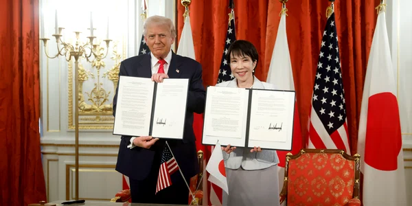 Donald Trump acord comercial Japonia FOTO EPA EFE jpg