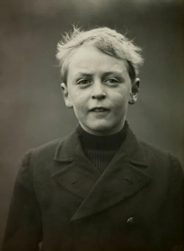 Regele Olav la 10 ani. FOTO: Casa Regală norvegiană