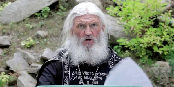 Parintele Serghei FOTO YouTube via The Moscow Times