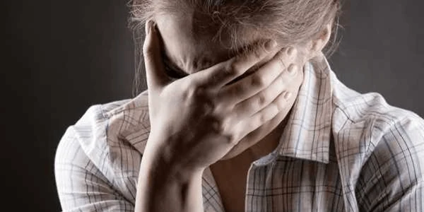 violentainfamilie4 png