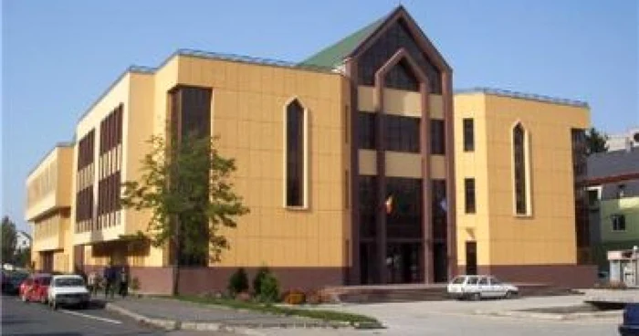 Braşov: Efectele poluării, dezbătute de medici şi cercetători