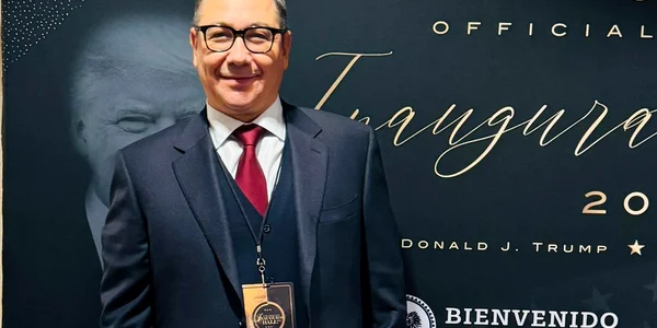 Victor Ponta prezent la ceremonia de inaugurare a lui Donald Trump Foto Facebook jpg