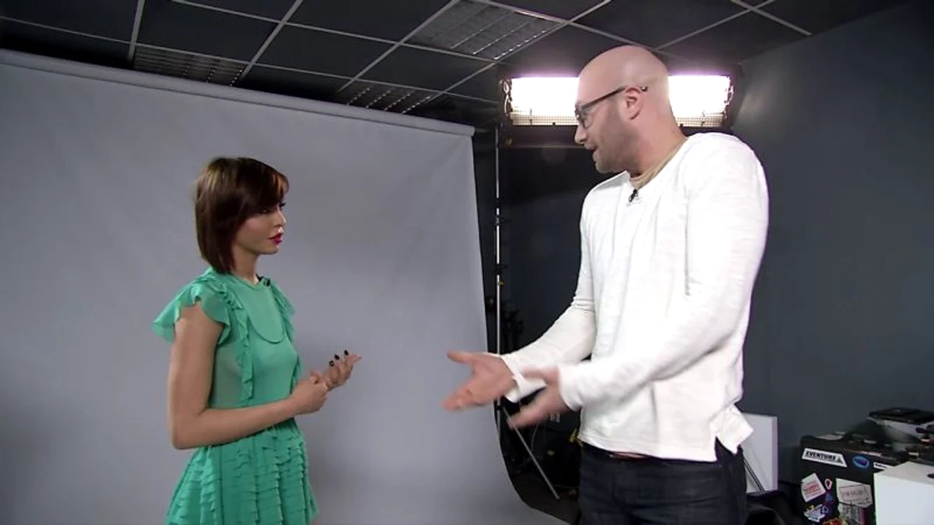 Mihai Bendeac şi Andreea Popescu s-au întâlnit şi la o şedinţă foto. (Foto: Antena 1)