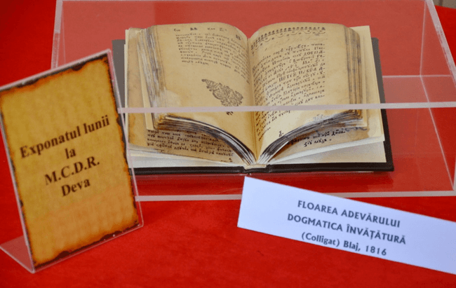 Volumele reunite fac parte din colecţia de carte veche a muzeului din Deva.