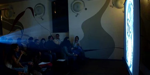 Filmele vor fi proiectate în Teatru 74