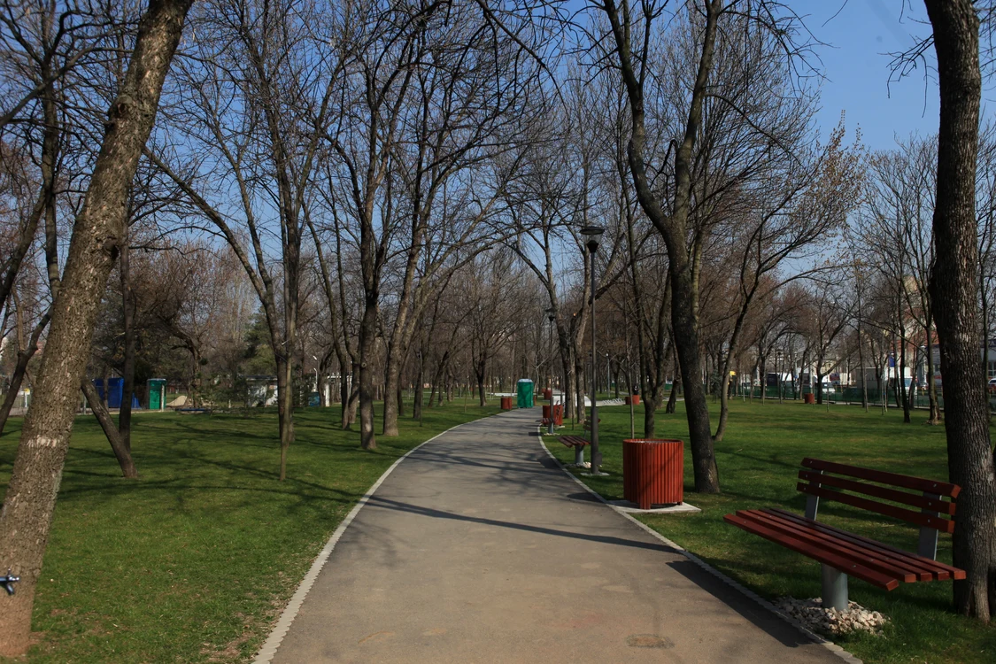 Parcul Moghioroș e în renovare din 2012