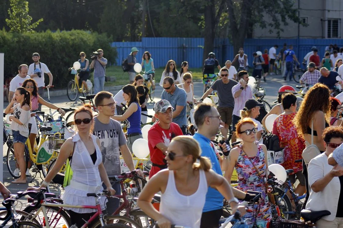 
    Petrecerea bicicliștilor începe de la ora 17.30 (foto:piticu.ro)  