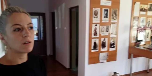 5b7ac802df52022f75981c8e jpg