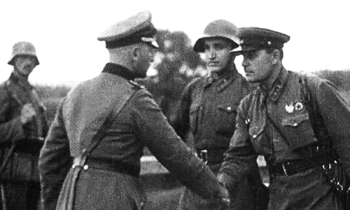 Cum justifică propaganda rusă invazia URSS în Polonia în 1939? jpeg