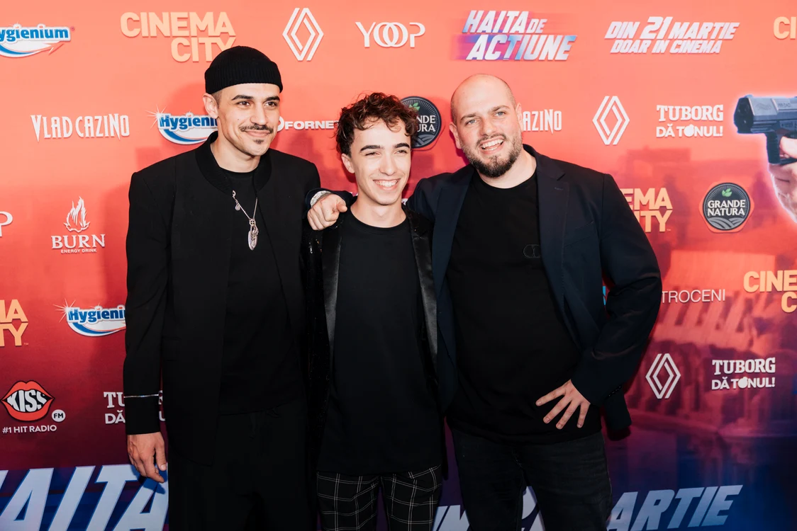 Razvan Gogan si colegii lui din film/ foto facebook Haita de actiune