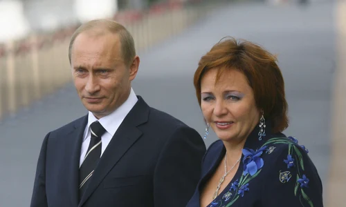 3 Vladimir Putin, Ludmila Putina GettyImages 71455117 jpeg