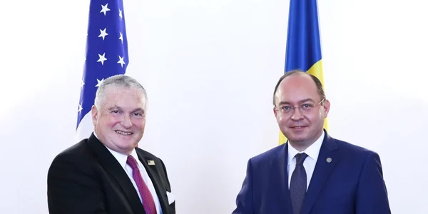 Bogdan Aurescu si Adrian Zuckerman foto mae