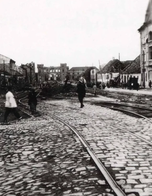 Străzi întregi distruse FOTO Historia