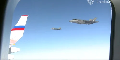 avioane F 35 americane au escortat avionul lui Putin captura video jpg