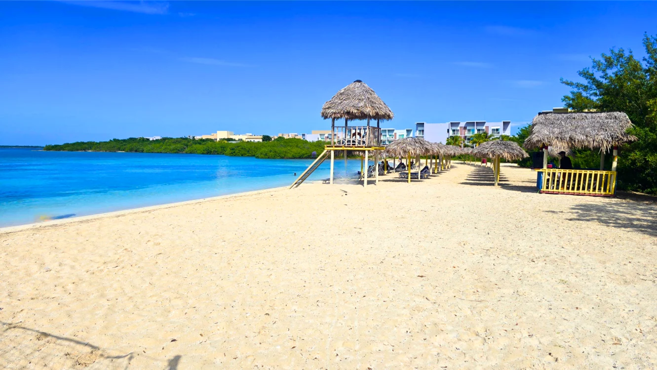 Insula cubaneză Cayo Santa María/FOTO:holasunholidays.ca