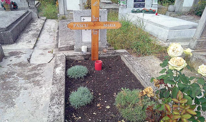 Gyuri a cerut să fie înmormântat lângă mama sa, în Cimitirul Evanghelic din Agnita
