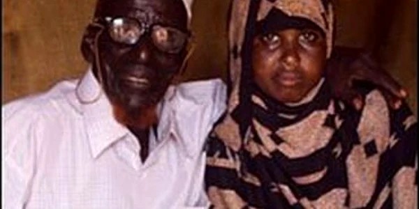 Diferenţă de aproape un veac  între doi miri din Somalia