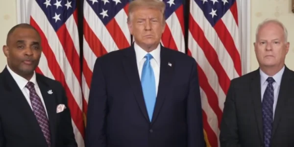 Donald Trump a iertat un fost condamnat devenit activist - Jon Ponder - stânga Richard Beasley-dreapta Foto captură You Tube