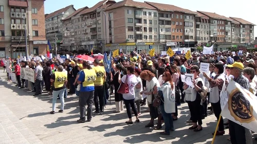 protest dascăli 2 png