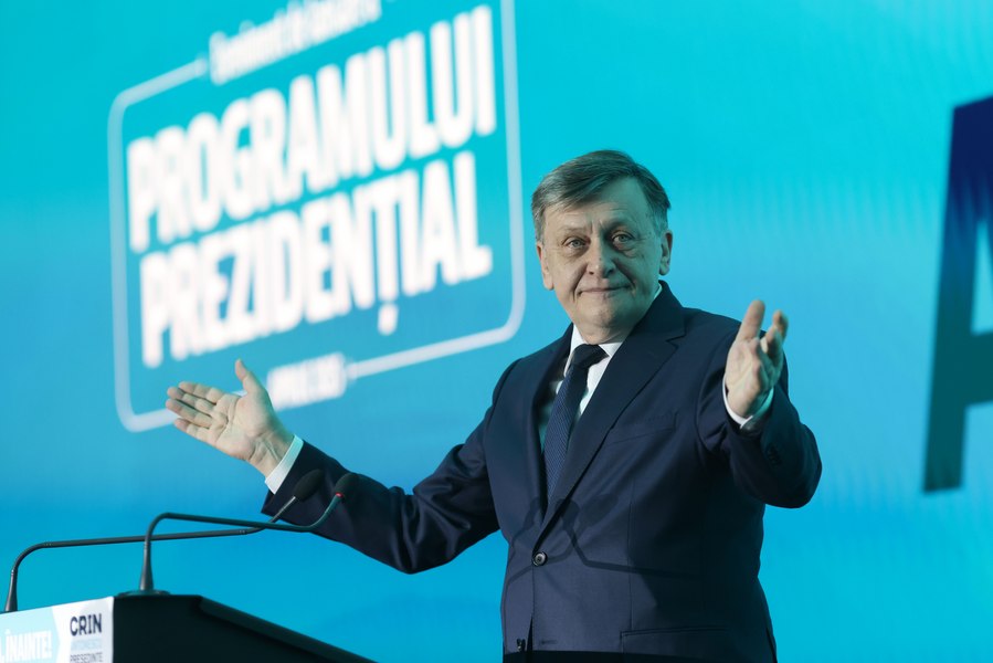 Crin Antonescu, atac la Simion și Ponta: „Doi candidați care spun că trebuie să întoarcem spatele UE”