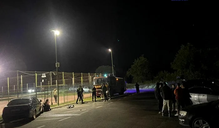 Trei tineri au fost transportați la spital. Sursă foto: caon.ro 