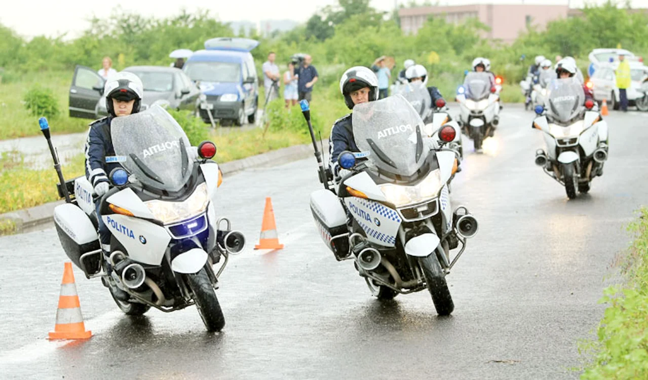 Paul Balaci este  unul dintre cei 60  de poliţişti  pe  motor, echipaţi  astfel (Fotografii: Dorin Constanda)