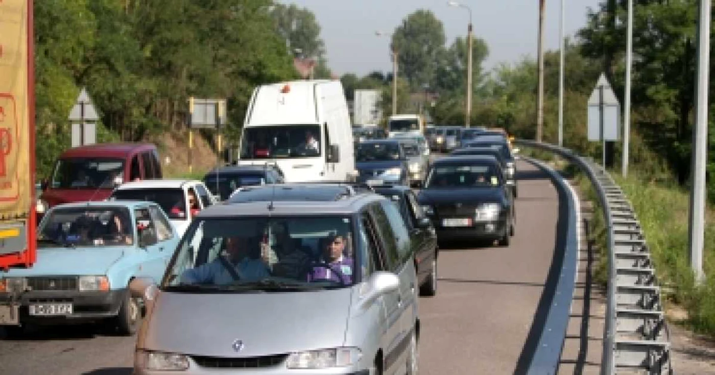 Constanţa: Trafic rutier intens spre litoral pe Autostrada Soarelui