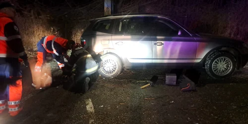 femeie a murit sub roțile din spate ale mașinii sale jpg